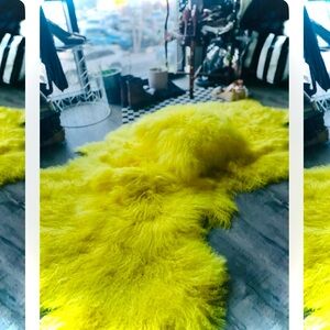 2.5 ft x 3.8 ft | Canary Tibetan Lamb Natural Shape Fur Microsuede Pelt Rug